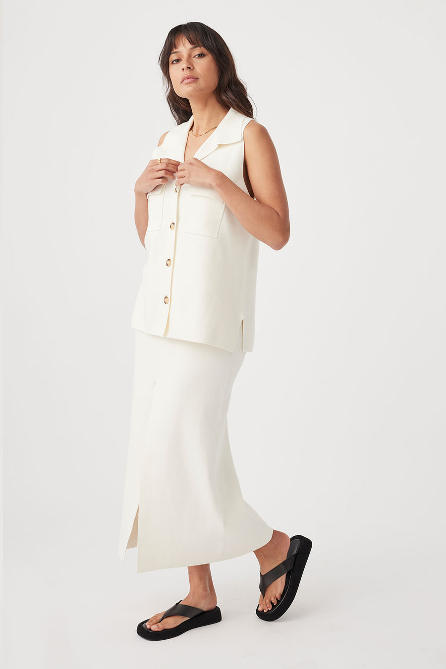 harla skirt, A Line shape, Front spilt, Smooth knit