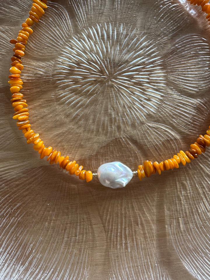 Las Rais - Beaded Necklace - Orange Coral Pearl