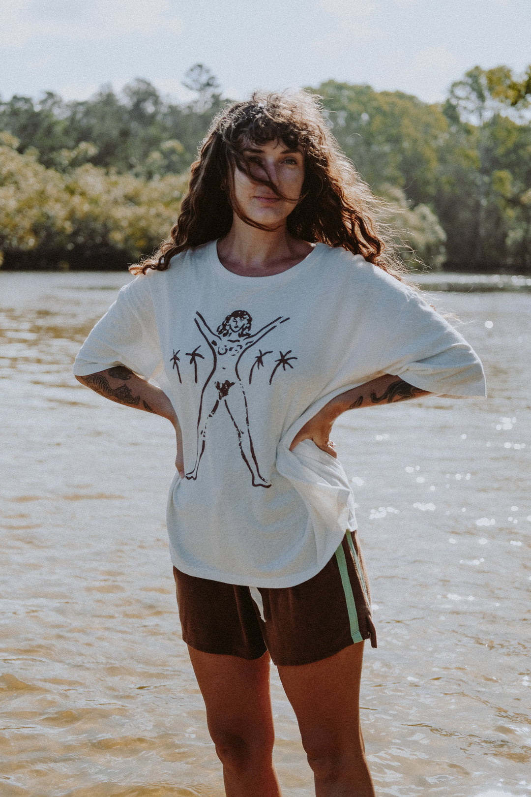 Bush Woman Tee Atmosea