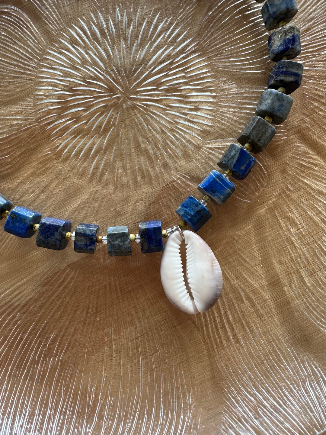 Las Rais - Beaded Necklace - Blue Shell Pendant