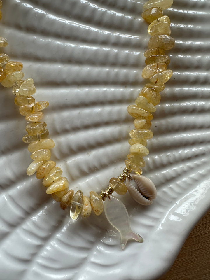 Las Rais - Beaded Necklace - Fish Shell Yellow