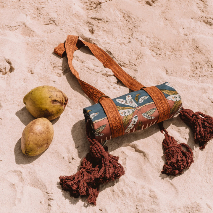 Eye of the Jungle Picnic Rug - Lagoon