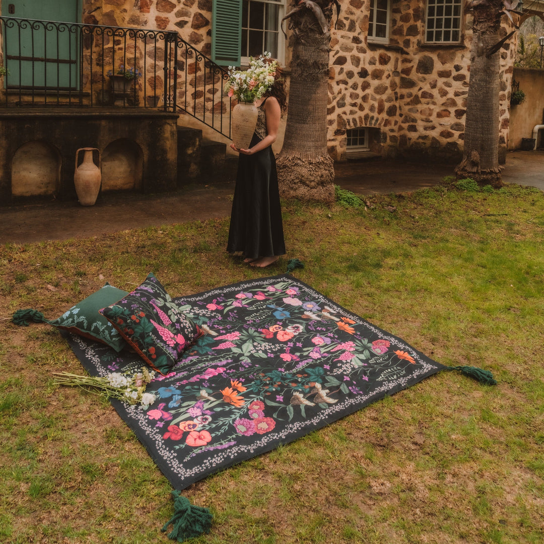 Flourish Picnic Rug - Clover