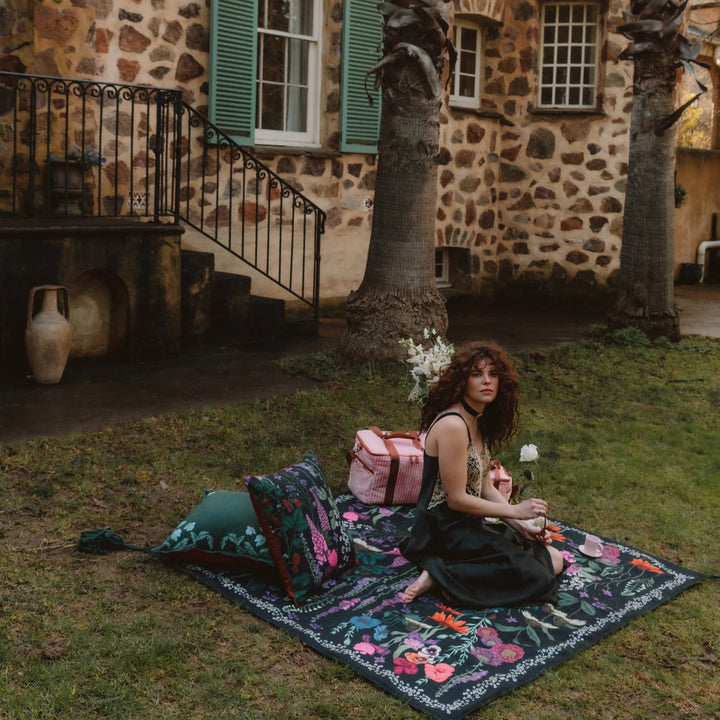 Flourish Picnic Rug - Clover