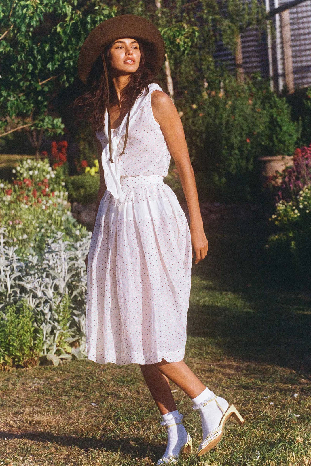 Holiday Bucket - Brown Canvas