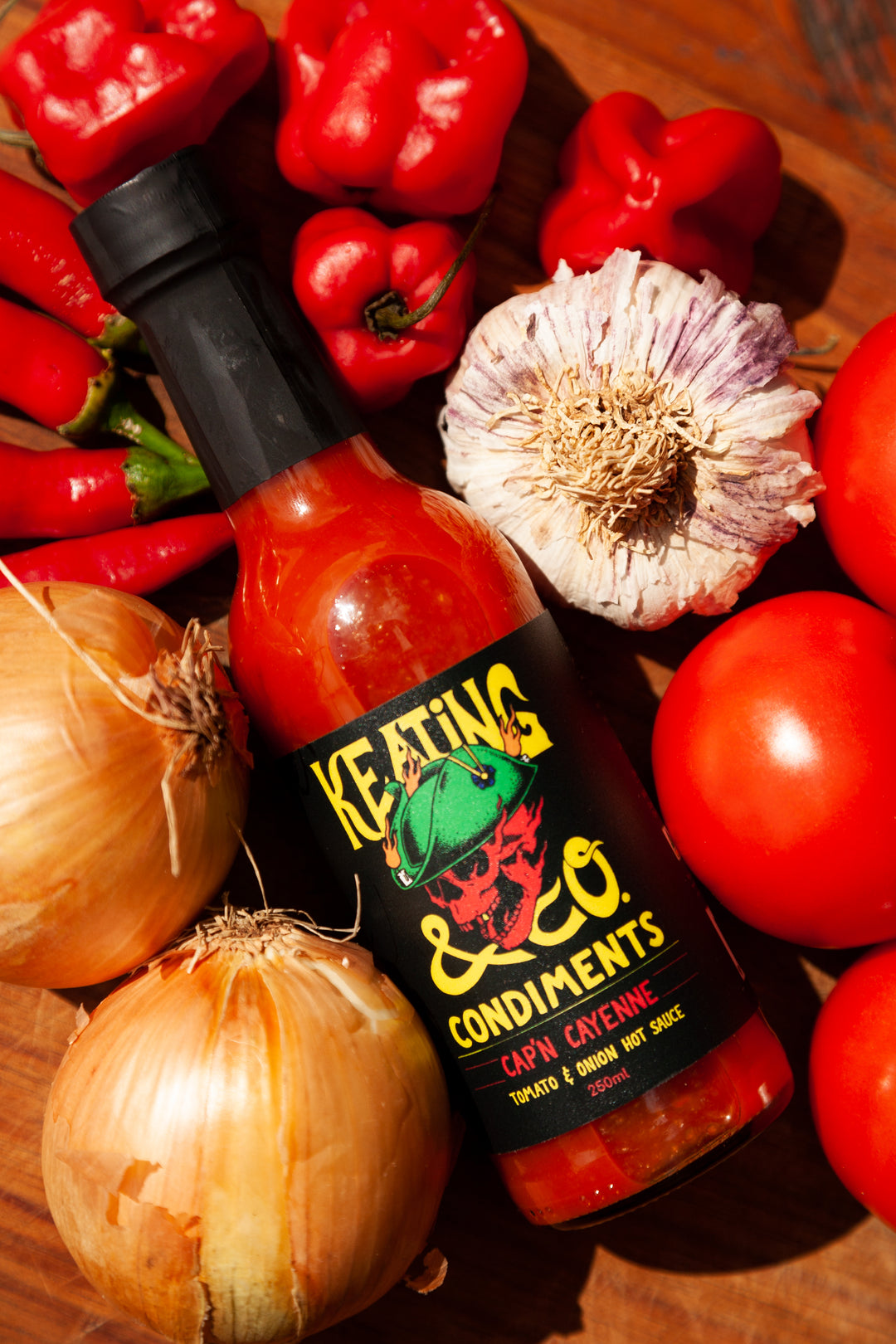 Cap'n Cayenne - Tomato & Garlic Hot Sauce