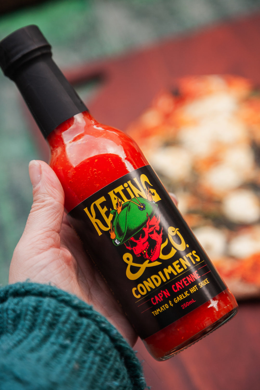 Cap'n Cayenne - Tomato & Garlic Hot Sauce