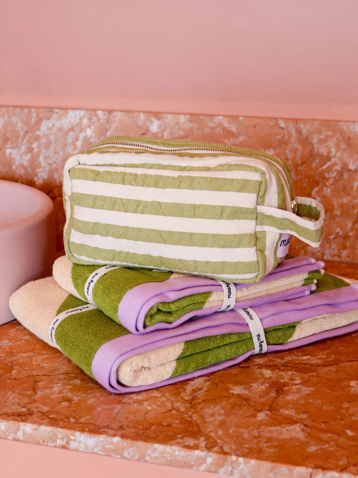 Seersucker Stripe Dopp Kit