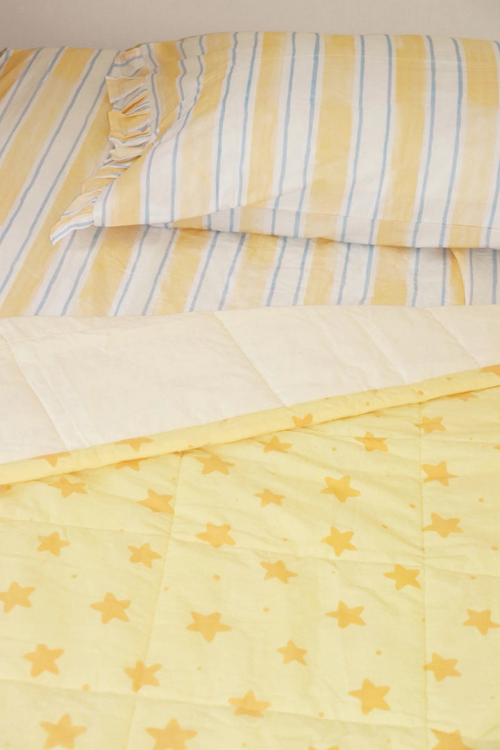 Star Sprinkle Reversible Quilt - COT