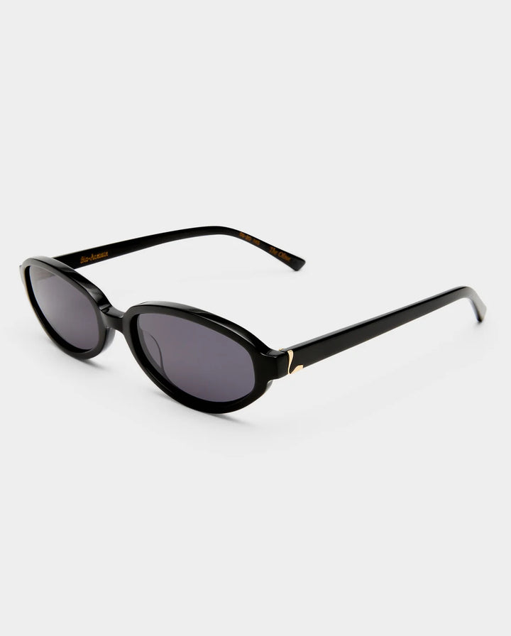 The Olive - Black