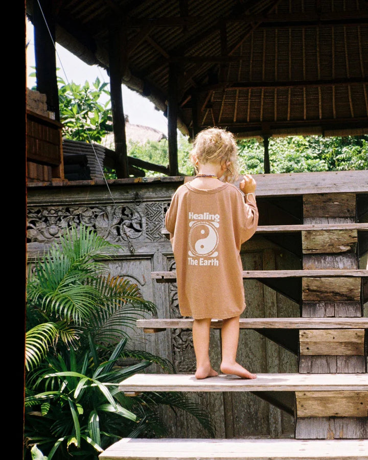 Keep Earth Around Tee - Monkey