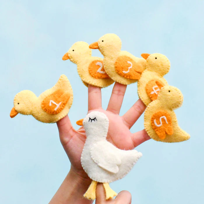 Five Little Ducks Finger Puppet Set
